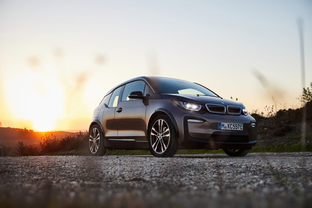 BMW i3 שחורה