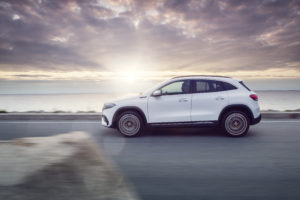 מרצדס EQA 250 חשמלית מבט צד