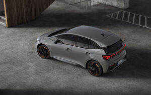 Cupra_Born_EV_Vapor_Grey_09