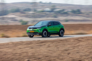 אופל מוקה החשמלית בנסיעה אופל מוקה החשמלית בנסיעה