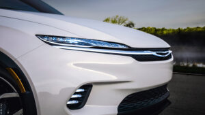 The Chrysler Airflow Concept features a cross-car grille/light b