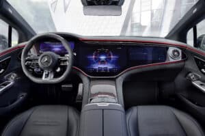 פנים הרכב של המרצדס AMG EQE 53 פנים הרכב של המרצדס AMG EQE 53