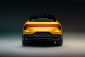Lotus_08_Lotus_Eletre_Yellow_Studio_Rear