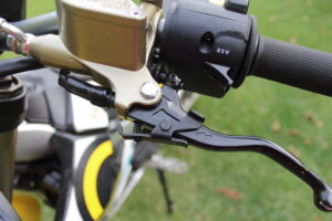 Sur_Ron_Light_Bee_AR_Review_9231