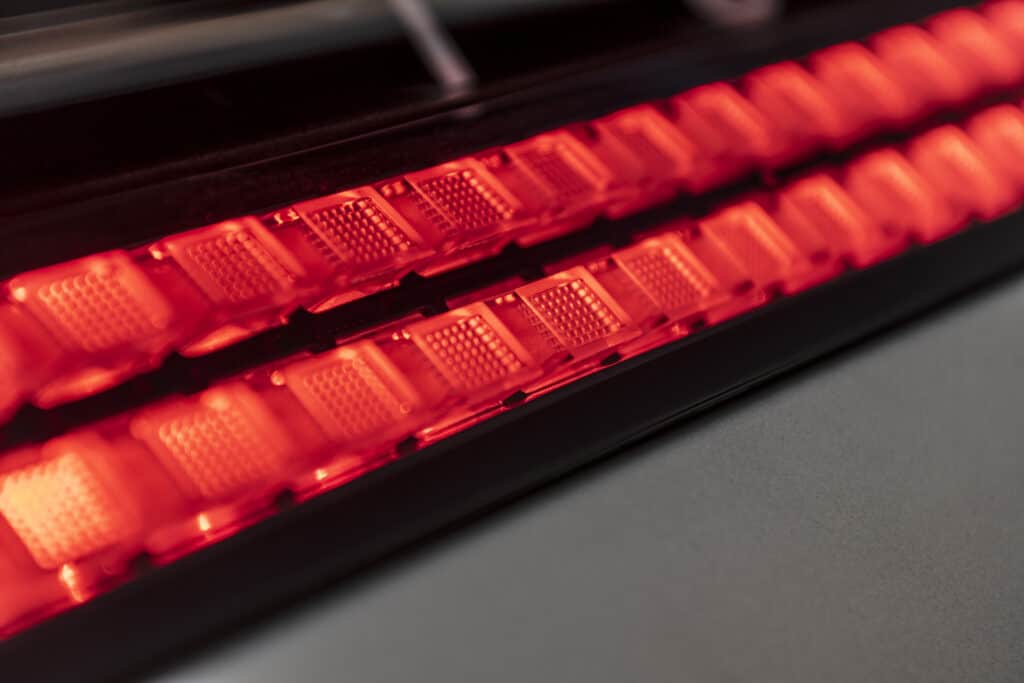 תאורת פיקסלים בחל