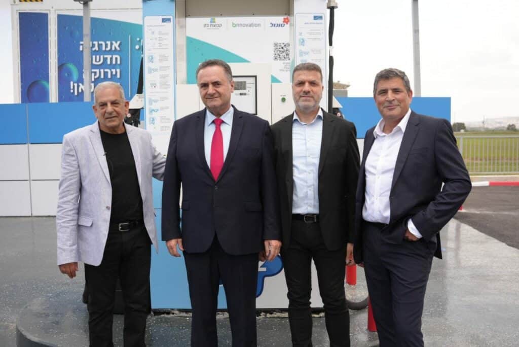 ישראל כץ בטקס השקת תחנת המימן הראשונה בישראל בסונול יגור