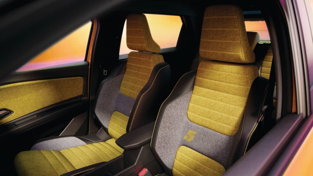 Renault_5_ETech_EV_00010