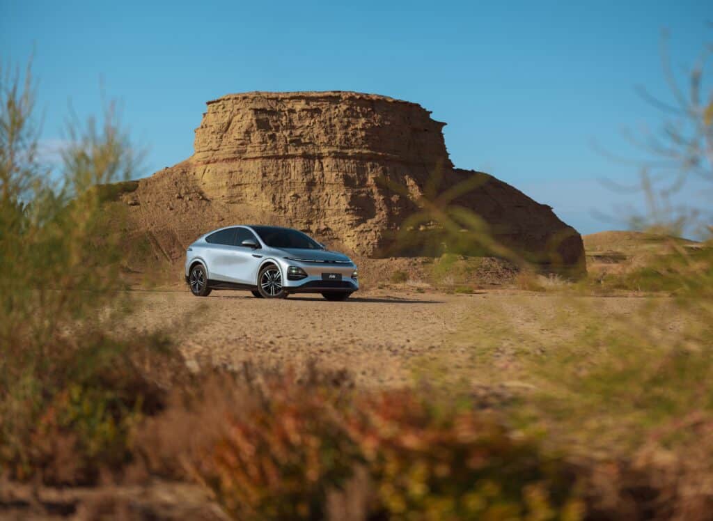 אקספנג G6 רכב פנאי קופה חשמלי בשטח