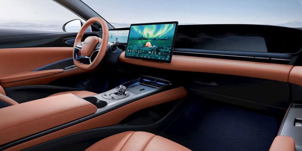 פנים הרכב של BYD סיל גרסת 2025