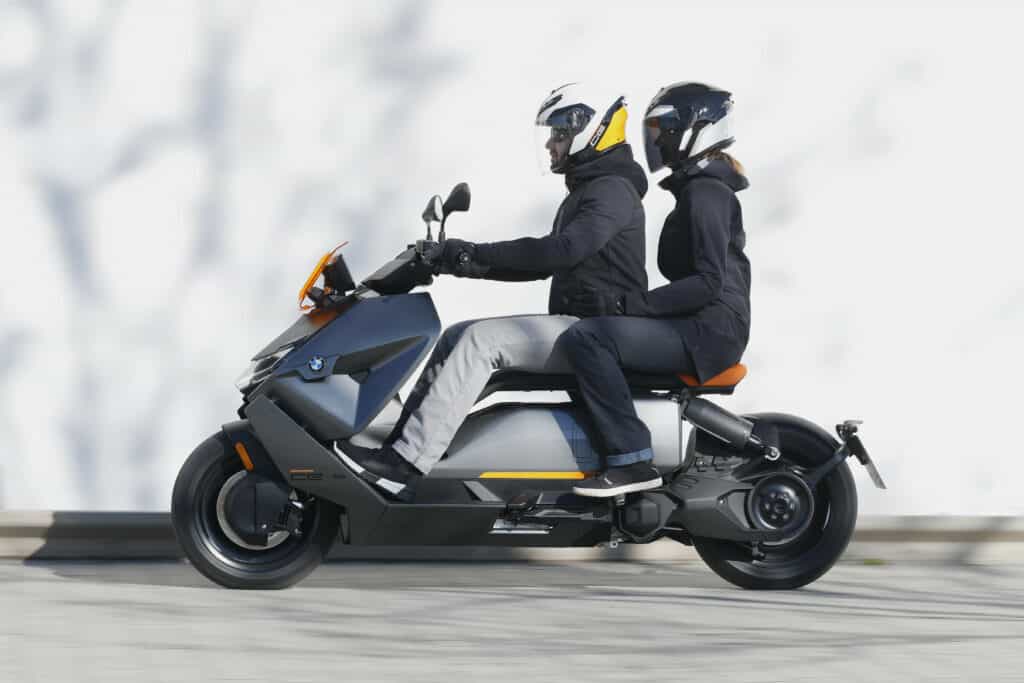 קטנוע חשמלי ב.מ.וו CE 04