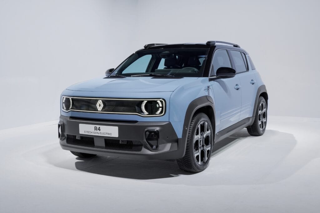 רנו 4 קרוסאובר מיני חשמלי