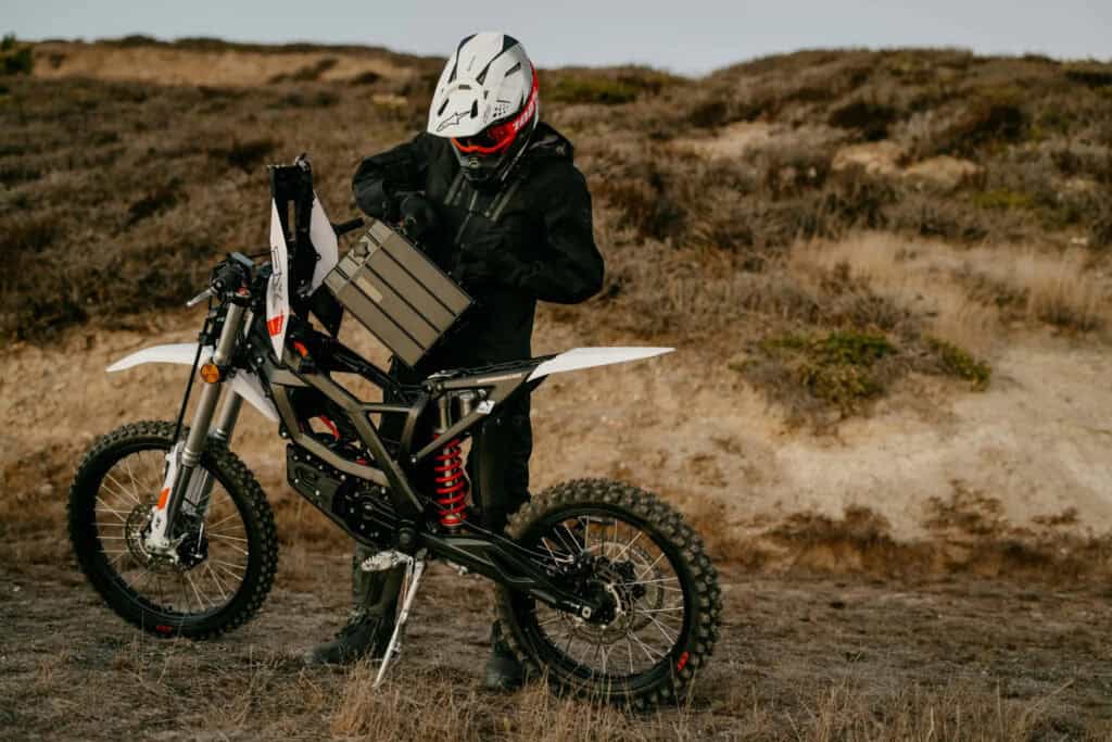Zero_Motorcycles_XE_Model_00003
