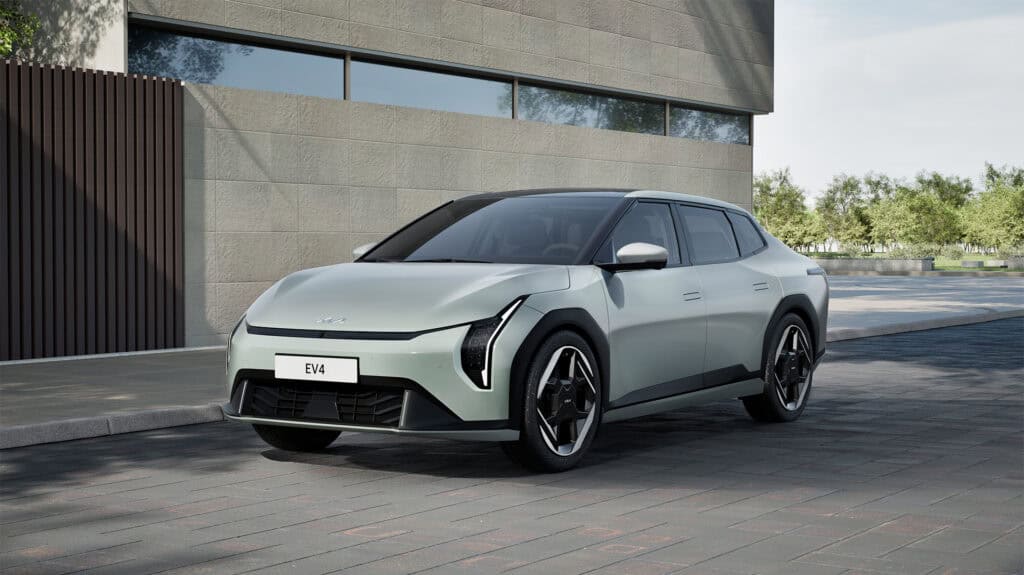 Kia_EV4_Sedan_Baseline_00001
