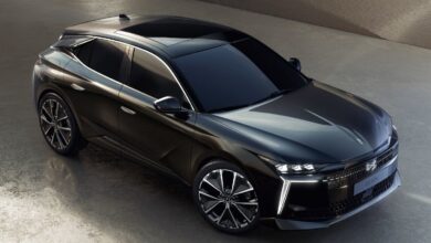 מבט עליון על DS N°4 חשמלי יוקרתי