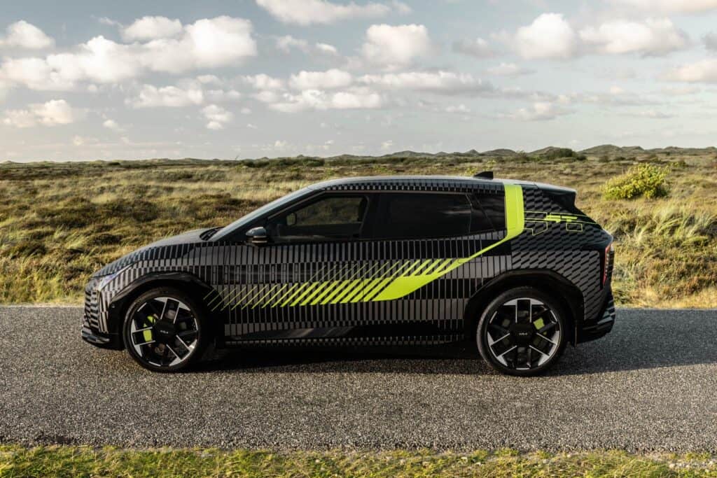 Kia_EV4_GT_Teaser_00003