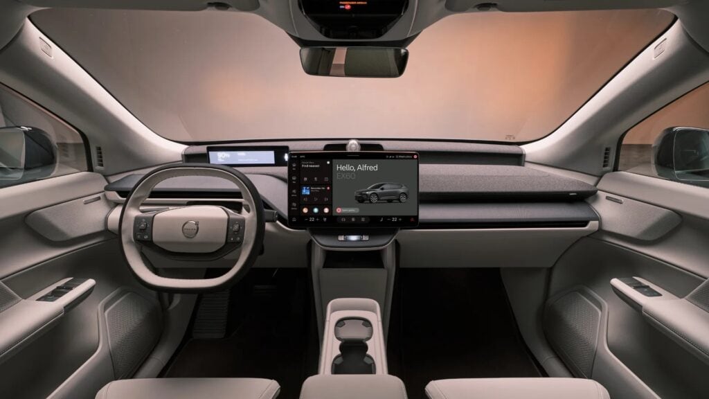 פנים הרכב וסביבת הנהג של וולוו EX60