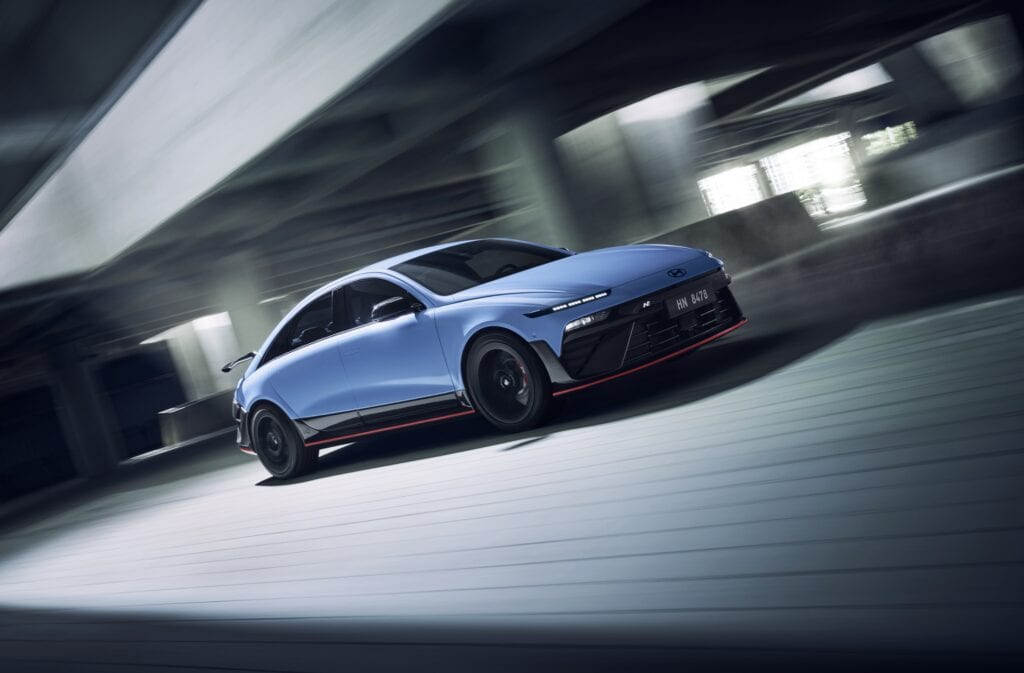 יונדאי איוניק 6 N