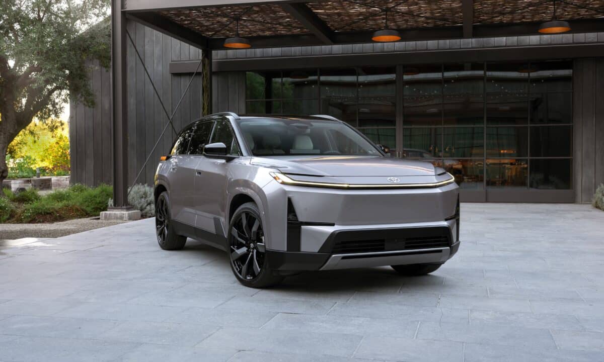 טויוטה היילנדר חשמלי מודל 2027