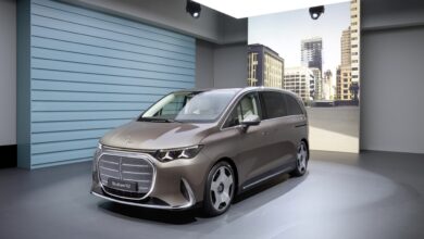 מבט חיצוני על מרצדס VLE, מיניוואן חשמלי יוקרתי