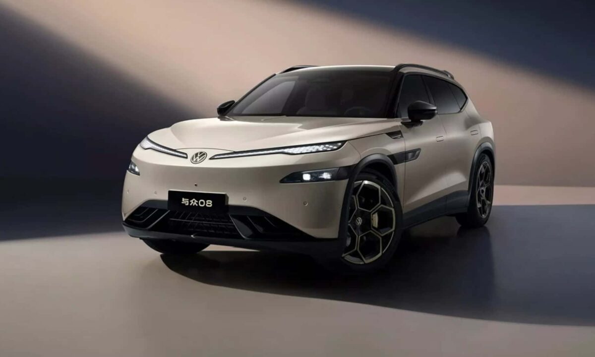 פולקסווגן ID. UNYX 08 רכב פנאי חשמלי גדול