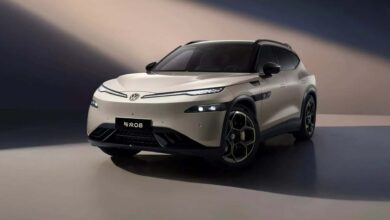 פולקסווגן ID. UNYX 08 רכב פנאי חשמלי גדול